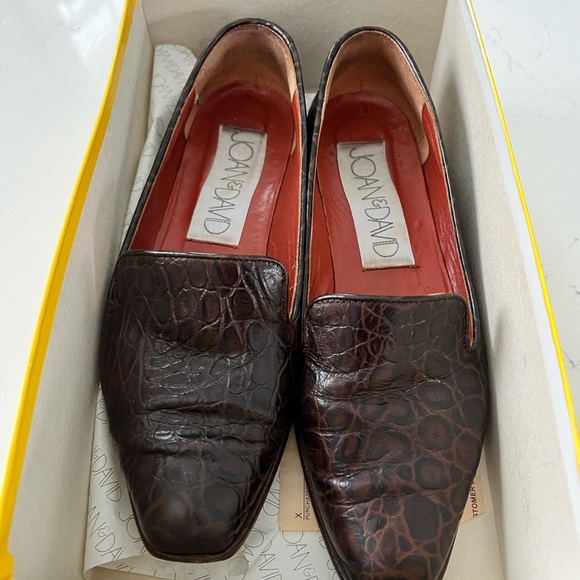 Vtg Joan & David classic smoking loafers chocolate alligator impressed leather - Picture 2 of 4
